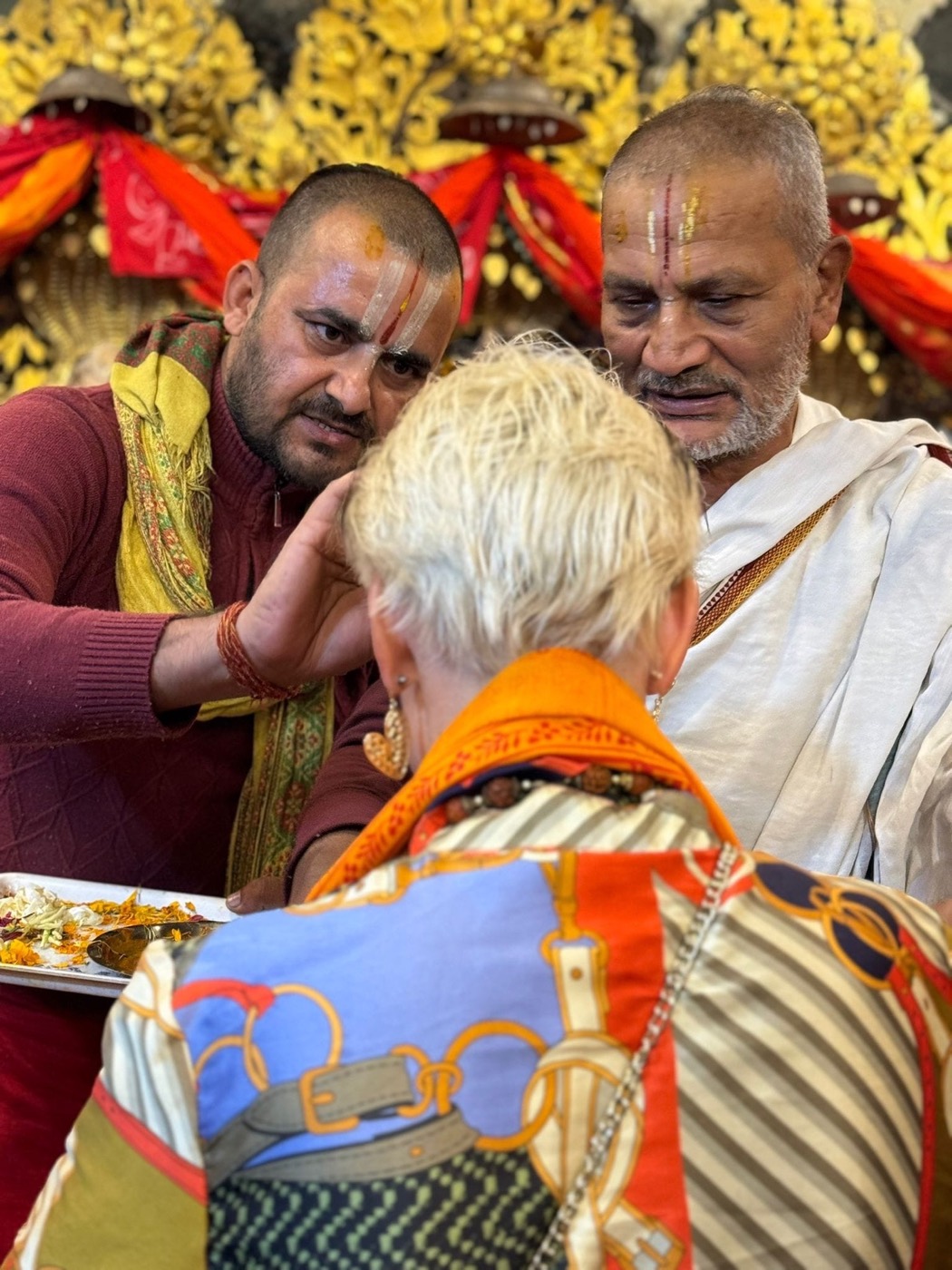 Segnung bei einer Zeremonie in Nepal